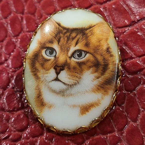 Cat Brooches, set of 3 - Picture 2 of 5
